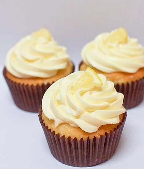 Bánh bông lan tươi cupcake gói giấy từng cái