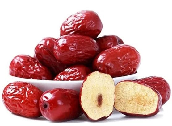 Táo đỏ khô có hạt
