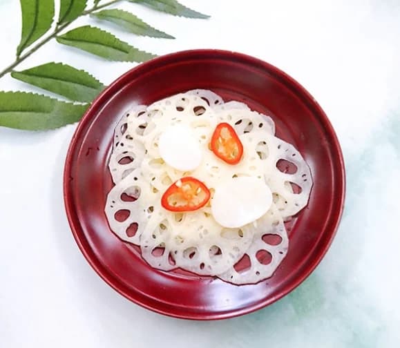 Củ sen ngâm chua