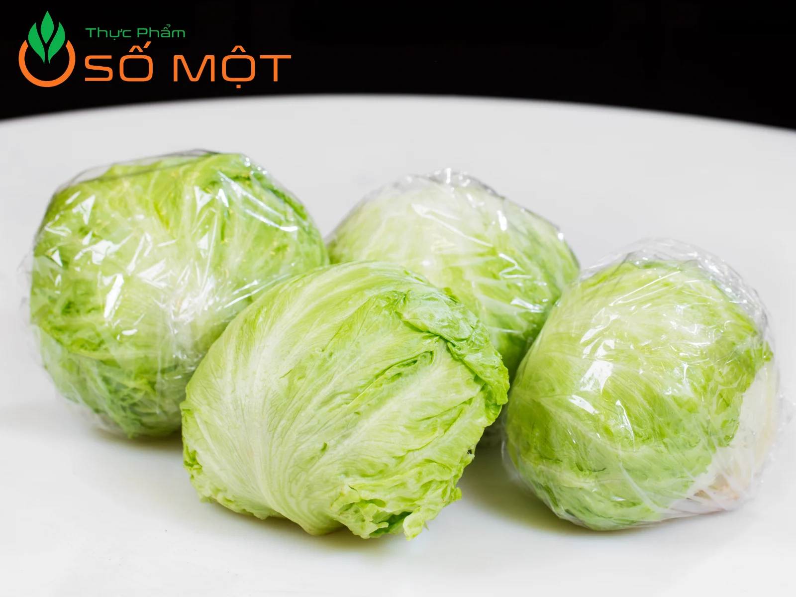 Nên bọc bắp cải bằng màng bọc thực phẩm để bảo quản được lâu