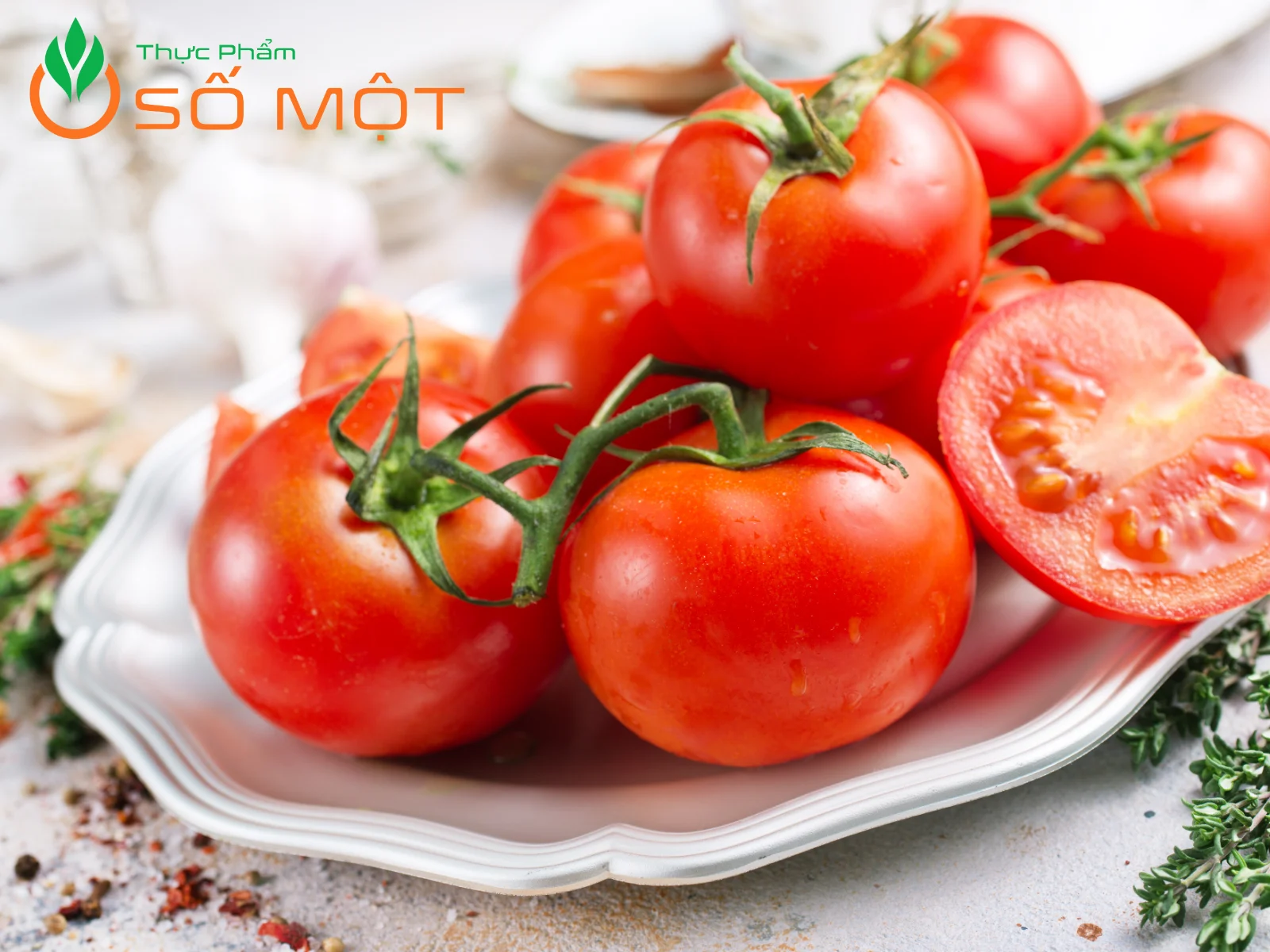 Khi mua cà nên kiểm tra độ đàn hồi