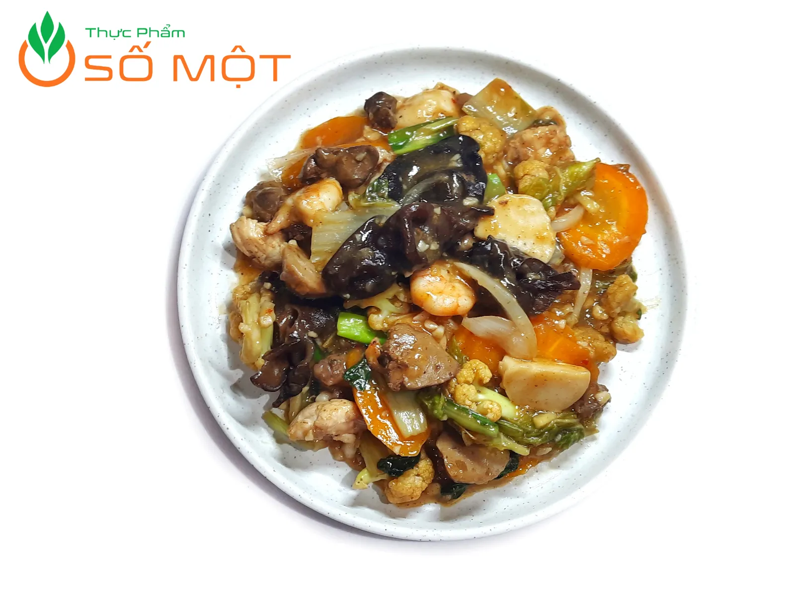 Nấm rơm xào thập cẩm là món ăn được nhiều người yêu thích