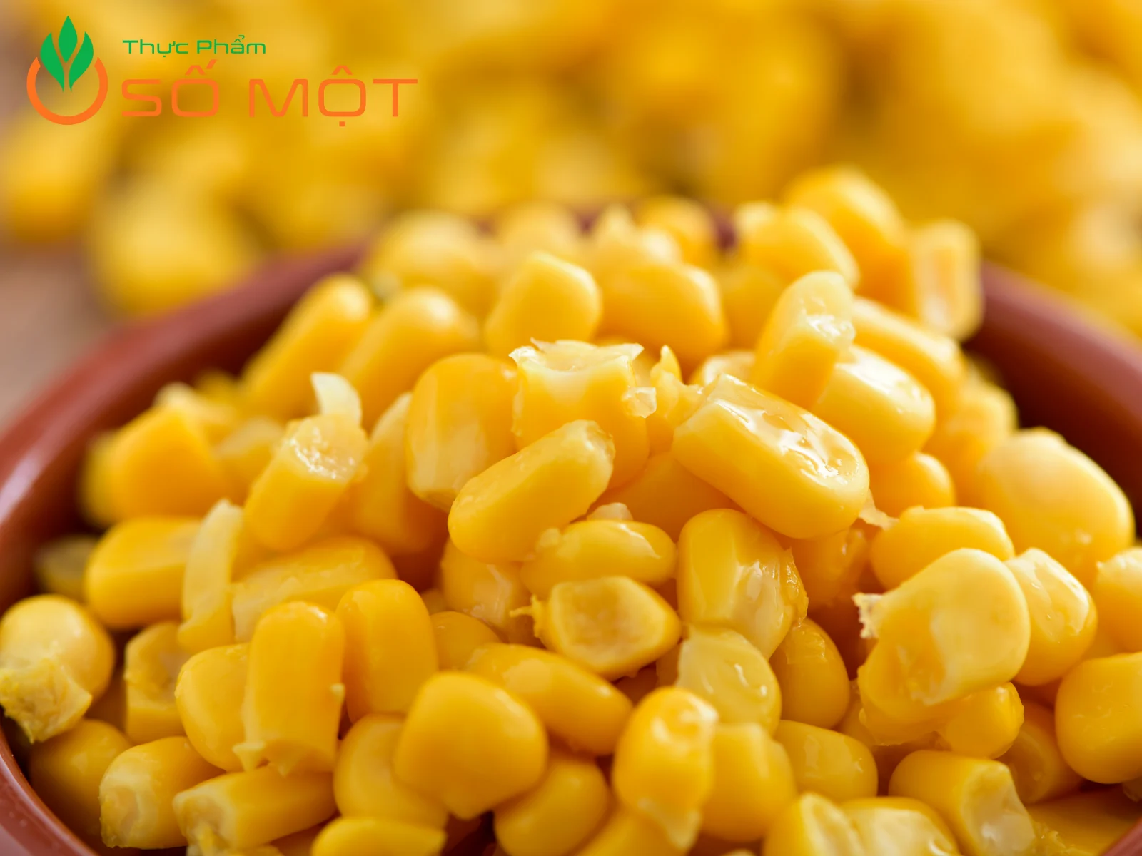 Bắp Mỹ tách hạt để làm nguyên liệu chế biến các món ăn