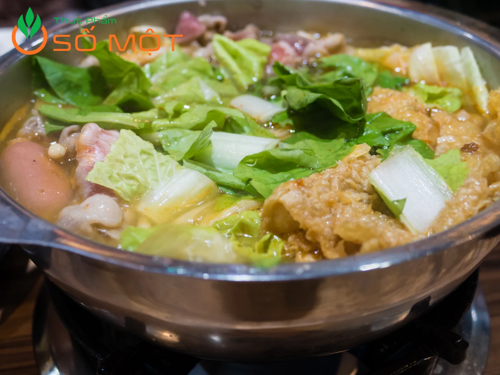 Cải thảo là loại rau được dùng làm nguyên liệu cho các món lẩu